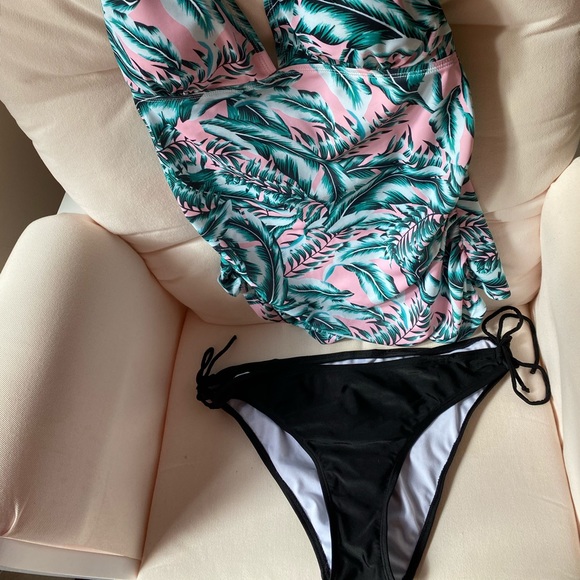 Halter Tankini Maternity Swimsuit - Picture 6 of 6